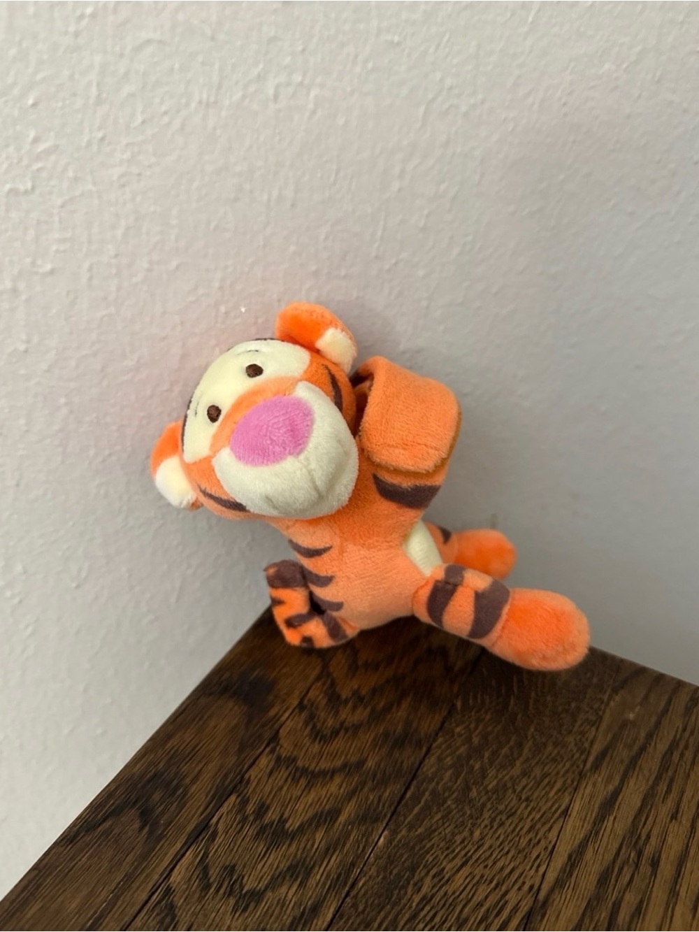 Bullsitoy Disney Cutie Cuff Tigger Plush Slap Bracelet From Winnie the Pooh